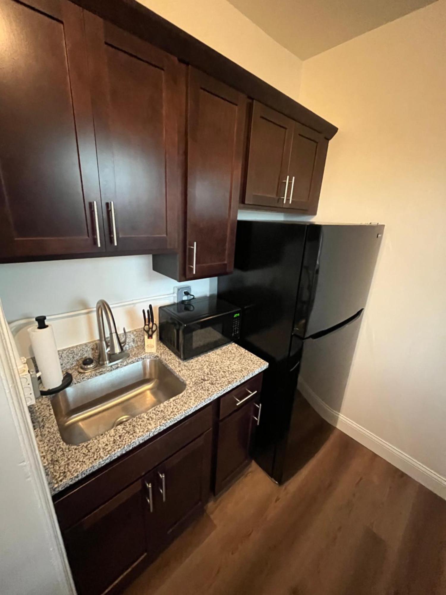 2 Bedroom Stylist Apartment Detroit Esterno foto